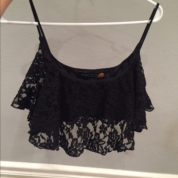 Black Cropped Lace Tank - Picture 2 of 2