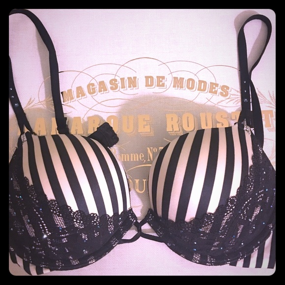Victorias Secret Plunge Bombshell Bra