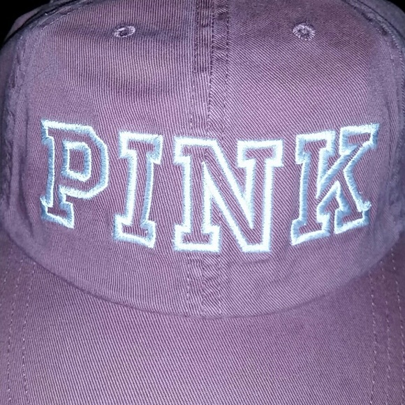 VS/PINK hat