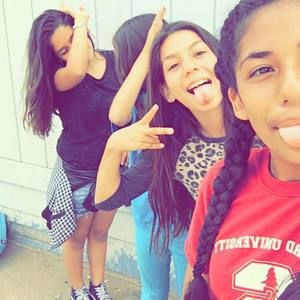 Meet your Posher, Luz