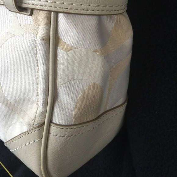 Certified Authentic Coach Hampton Op Art - Picture 2 of 7