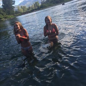 Meet your Posher, Mari