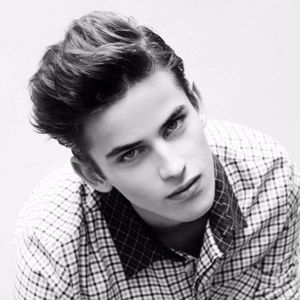 Meet your Posher, Eva