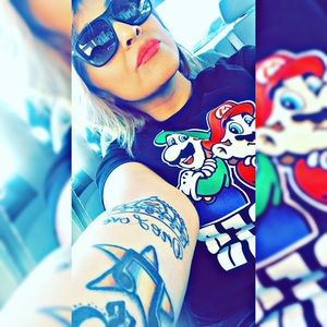 Meet your Posher, Abi