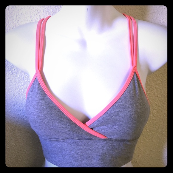 Lululemon sports bra size 2