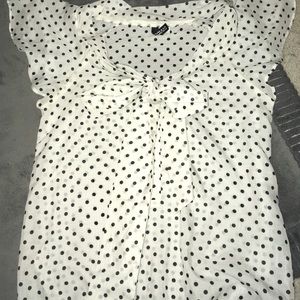 2 similar polka dotted blouses 🌟