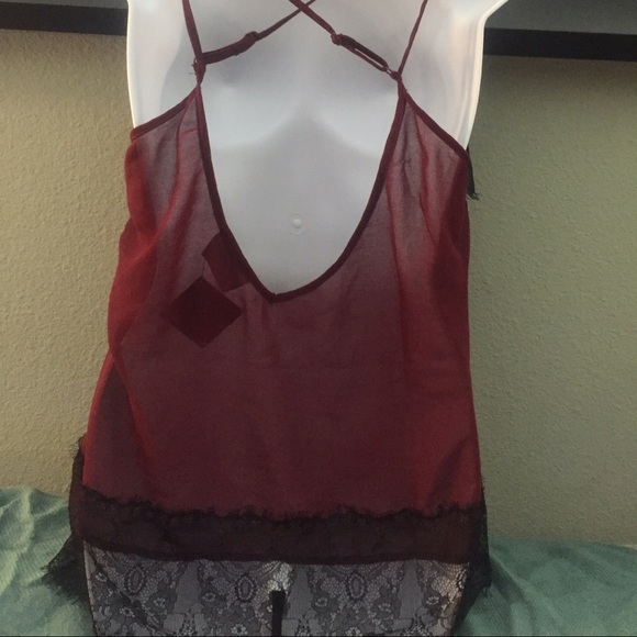 ❌ SOLD ❌ Nasty Gal sheer lace  Burgundy top - Picture 5 of 5