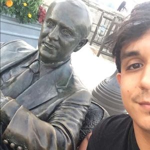 Meet your Posher, Erick