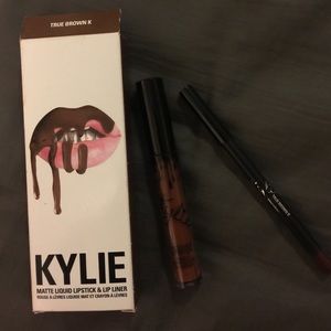 Kylie Lipkit True Brown K
