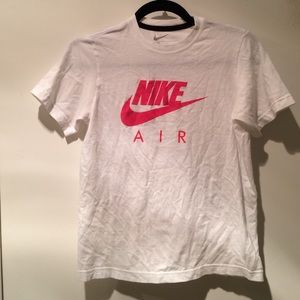 Nike T-shirt