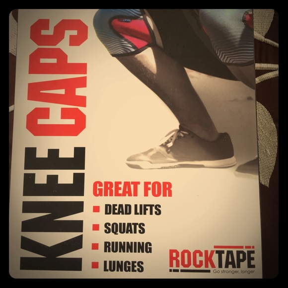Knee sleeves