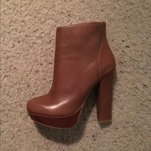 Steve Madden platform boot, cognac color