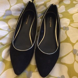 Banana republic pointy flats w back zip