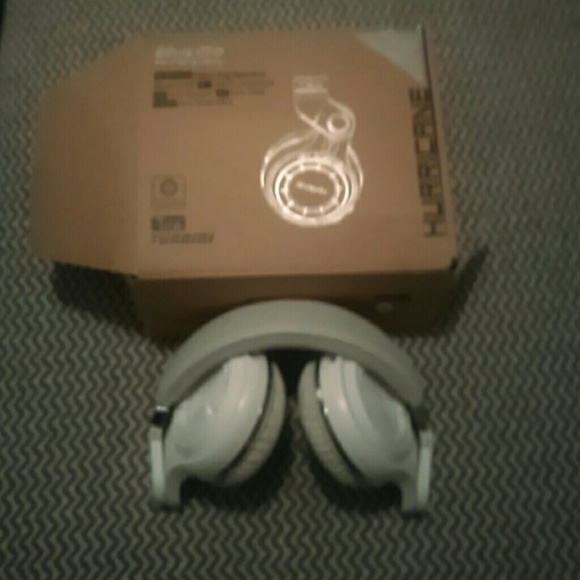 Used couple times wireless headphones