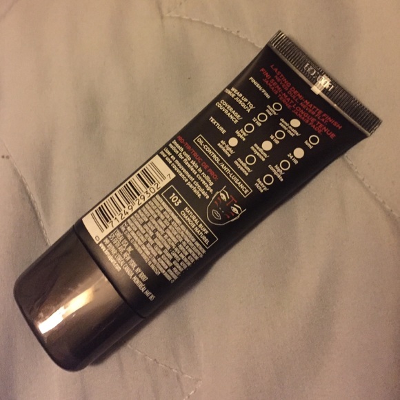 L'oreal Infallible Pro Matte Foundation 103 - Picture 2 of 2