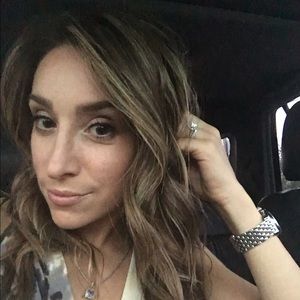 Meet your Posher, Elena