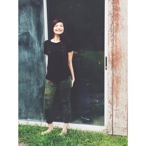 Urban Outfitters BDG moto zip Cropped Camo Pants