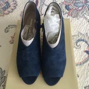 Navy blue suede booties