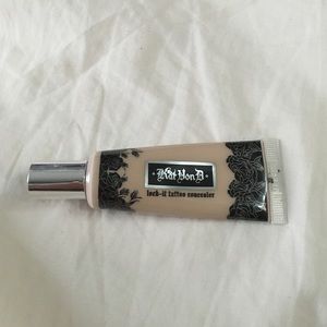 Kay Von D Lock-It Tattoo Concealer