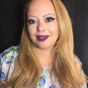 Meet your Posher, Elenice