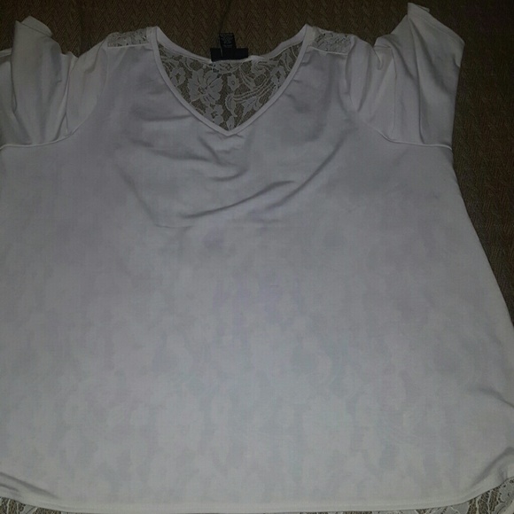 NWOT Lane Bryant tshirt w/lace back