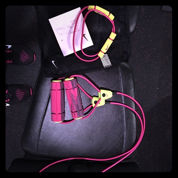 Nike jump rope and resistance band
