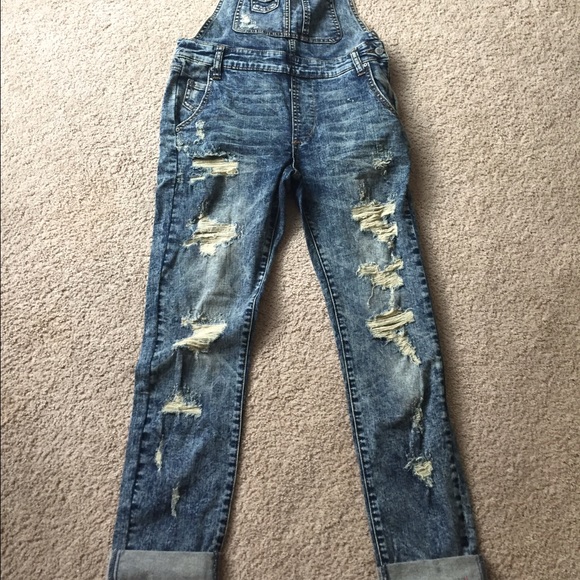 Distressed denim overalls - Picture 4 of 4