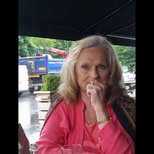 Meet your Posher, Kay