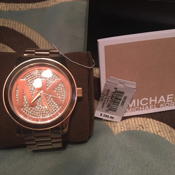 Michael kors watch nwt
