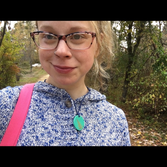 Meet your Posher, Ali - Picture 2 of 2