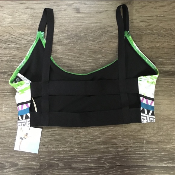 NWT! Onzie Wide Elastic Bra! Beautiful design! - Picture 2 of 2