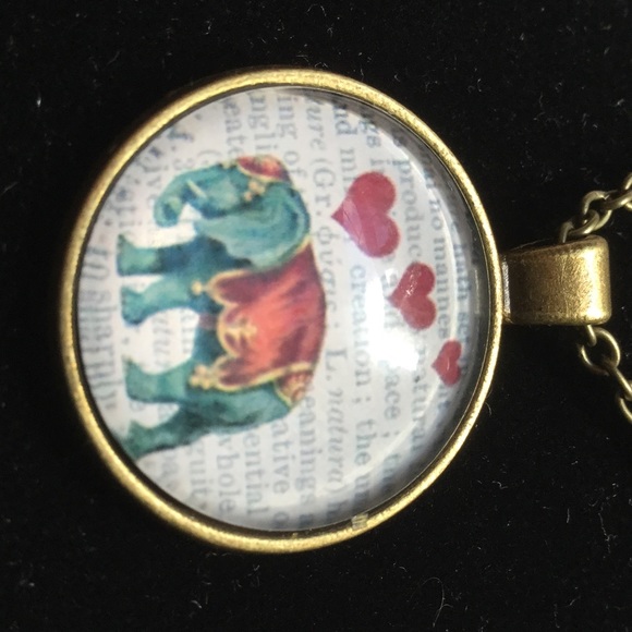 Elephant Necklace NWOT - Picture 2 of 4