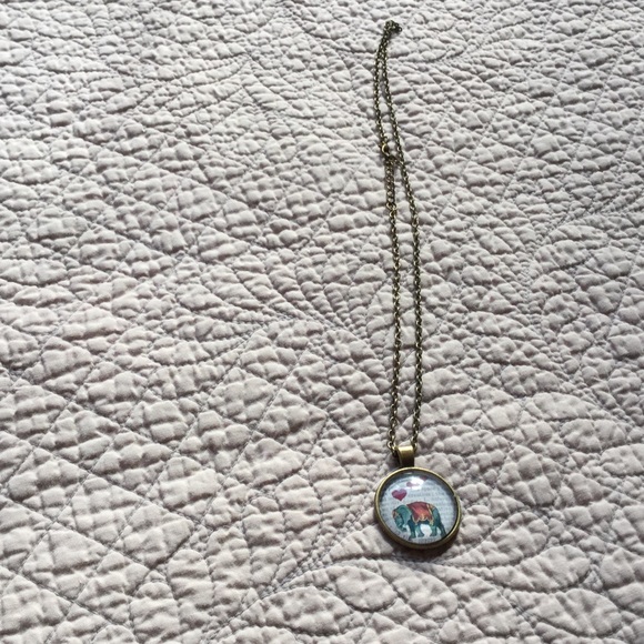 Elephant Necklace NWOT - Picture 4 of 4