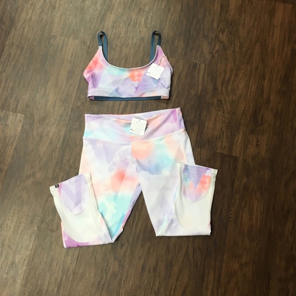 NWT! Onzie Capri Cotton Candy Design w/white mesh! - Picture 2 of 2