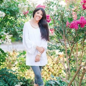 Meet your Posher, Feryal