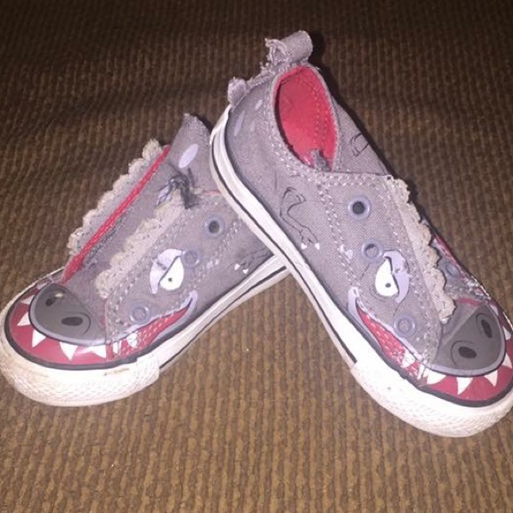 Boys converse shoes