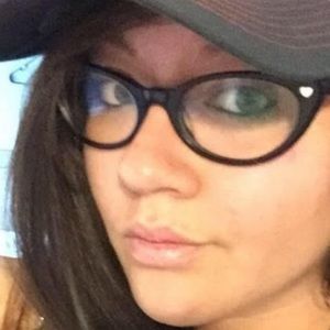 Meet your Posher, Consuelo