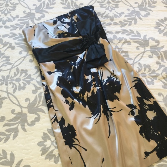 Selling White Market Black Market formal dress.