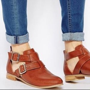 ASOS Adrift cut out ankle boots ✨