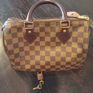Louis Vuitton Speedy 25