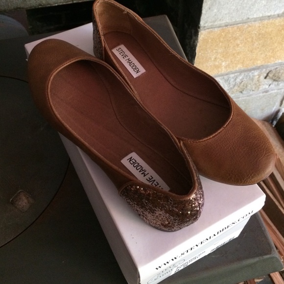 Steve Madden Glitter Heel Flat - Cognac - Sz 8.5