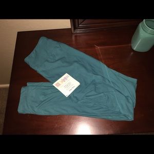LuLaRoe OS leggings
