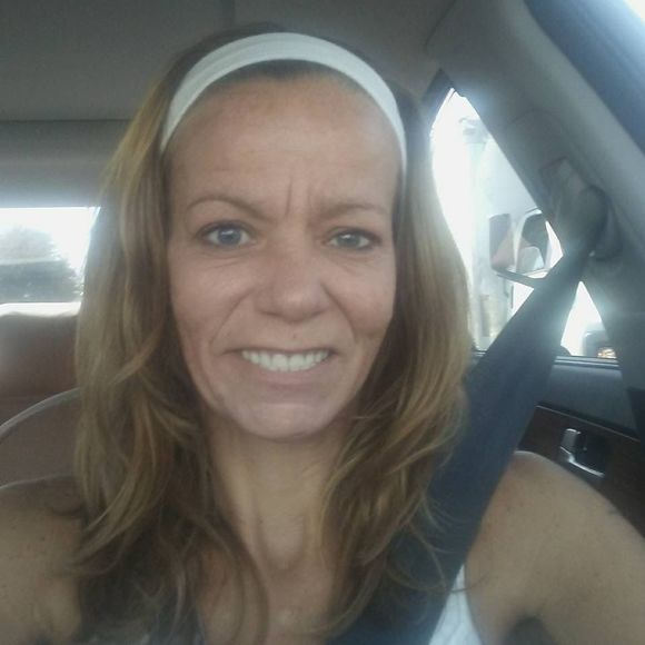 Meet your Posher, Jeannette - Picture 1 of 1