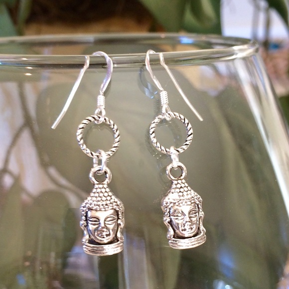Buddha dangle earrings - Picture 2 of 2