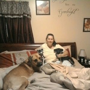 Meet your Posher, Crystal