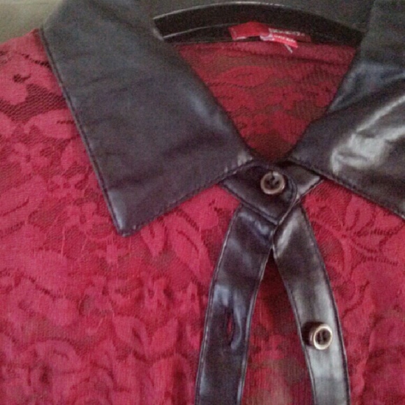 A See through lace top. - Picture 2 of 4