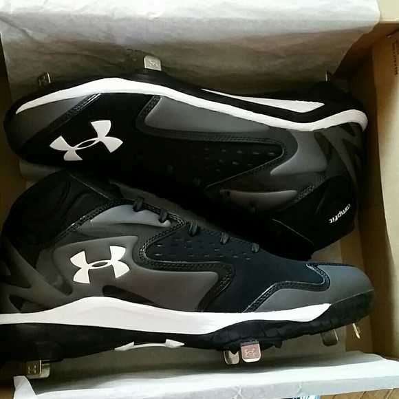 New Under Armour Cleats Sz 12