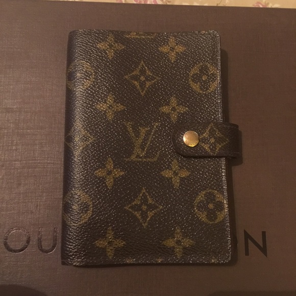 ***SOLD*** Louis vuitton small planner
