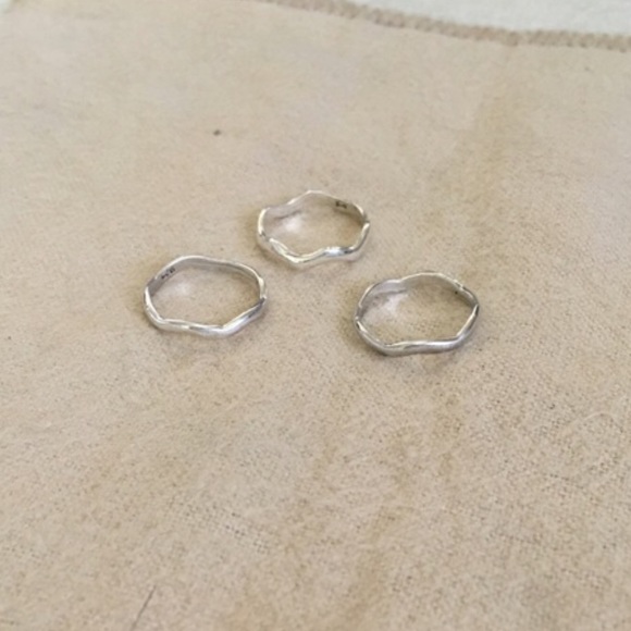 ONE wave ring left!!