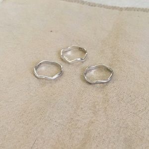 ONE wave ring left!!